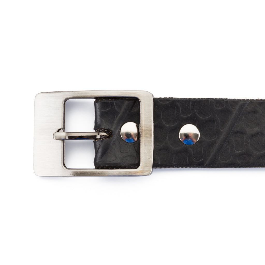 Slim Biker Vegan Belt – Cinto Unissex Sustentável em Pneu de Motocicleta Reciclado