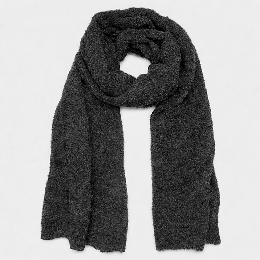 Cachecol Luxe em Alpaca Carvão: Calor Intenso e Sofisticação Atemporal